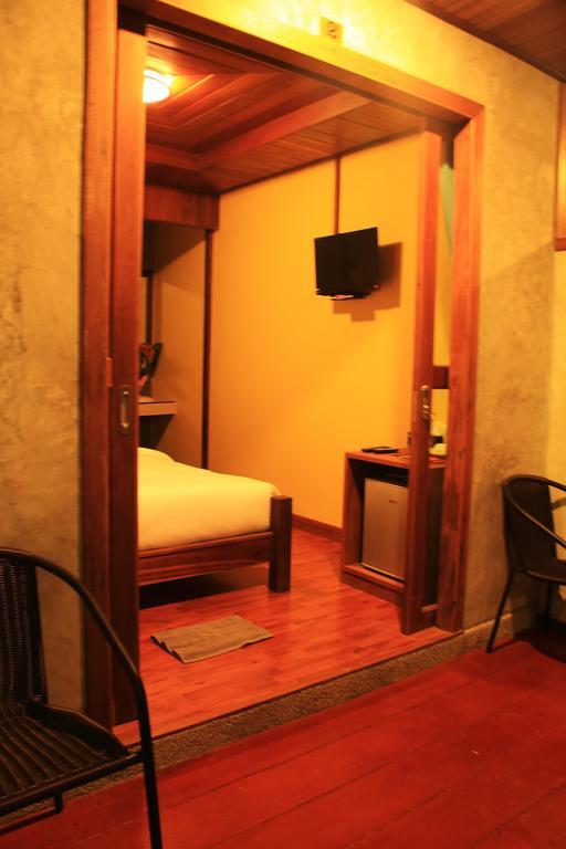 The Noi Guest House & Restaurant Ко Липе Номер фото